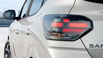Sandero citadine extérieur arrière